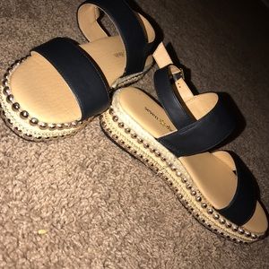 Seven dials espadrilles